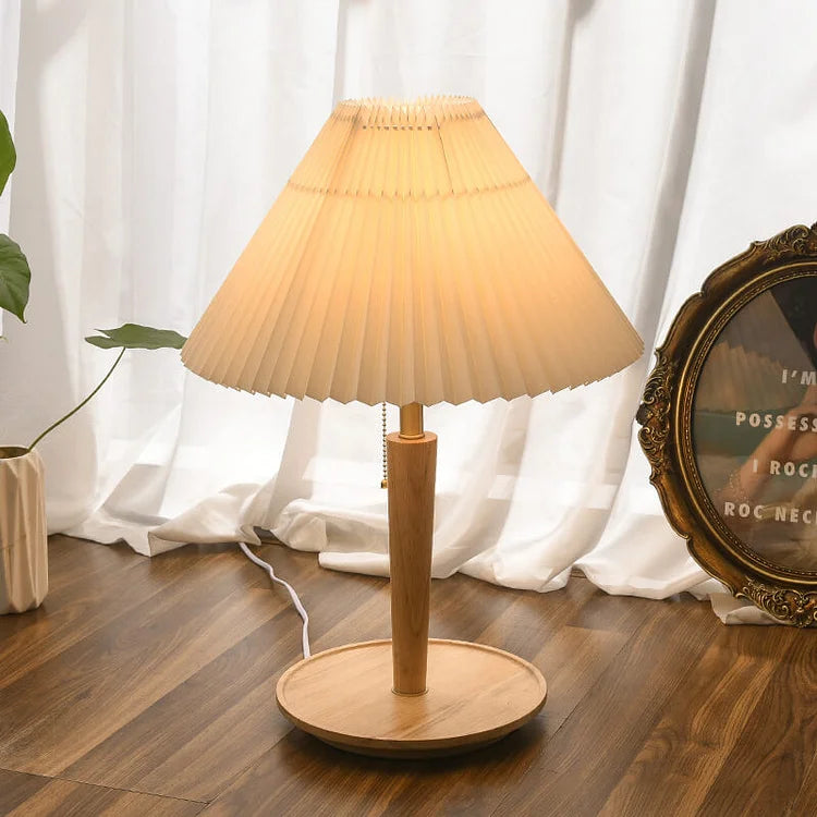 Vintage Pleated Wood Table Lamp – Timeless Elegance with a Warm Glow