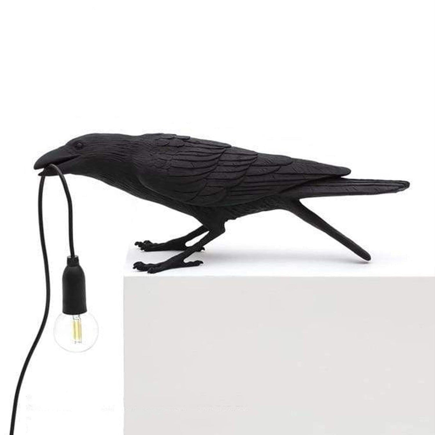 RavenGlow Lamp – Mystical & Elegant Lighting for a Unique Atmosphere
