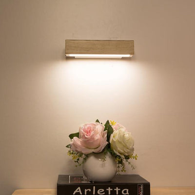 Wooden LED Wall Light – Modern & Minimalist Illumination