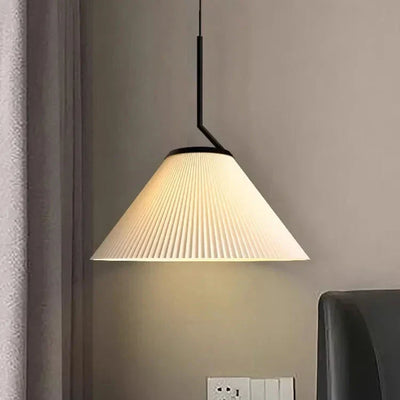 Nordic Pleated Cream Pendant Light – Soft Elegance for Modern Interiors