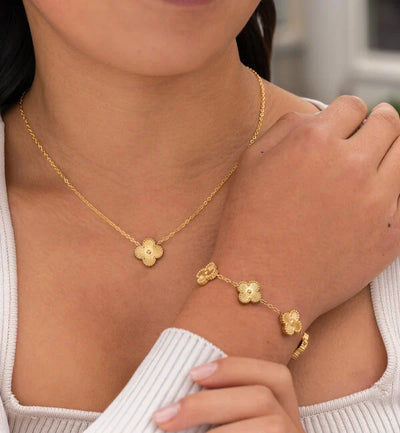 Luxe Clover Jewelry Set for Women – Elegant and Versatile for Every Occasion