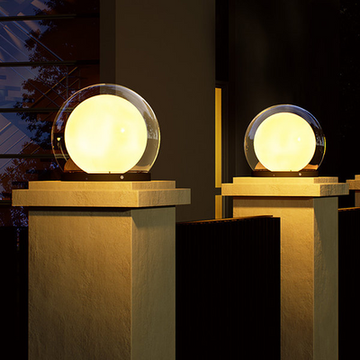 Moon-Shaped Outdoor Light – Elegant Pathway & Garden Illumination