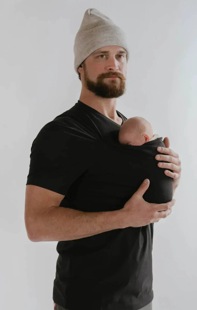 Baby Carrier T-Shirt – Stylish and Practical Babywearing Solution
