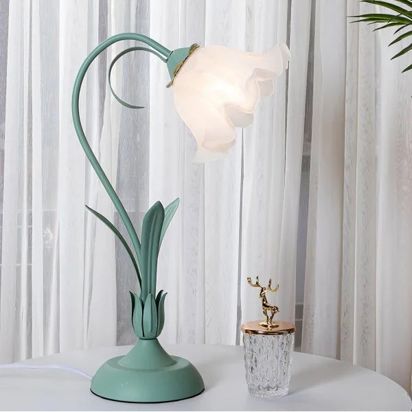 Vintage Adjustable Flower Table Lamp – Elegant Design with Functional Flexibility