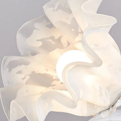 Vintage Adjustable Flower Table Lamp – Elegant Design with Functional Flexibility