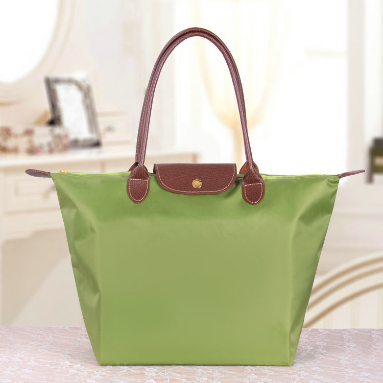 Luxe Oxford Shoulder Bag – Timeless Elegance & Everyday Functionality
