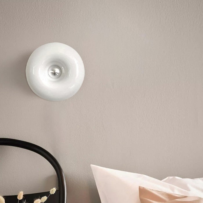 Bauhaus Donut Lamp – A Versatile Fusion of Art & Illumination