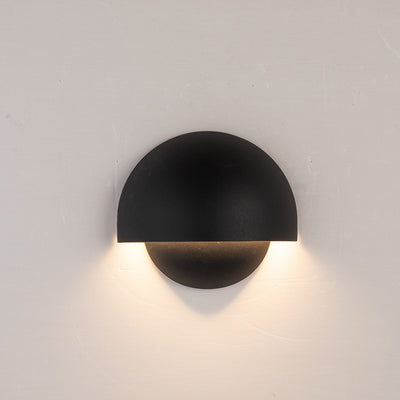 Modern LED Outdoor Wall Light – Durable Design with IP65 Protection