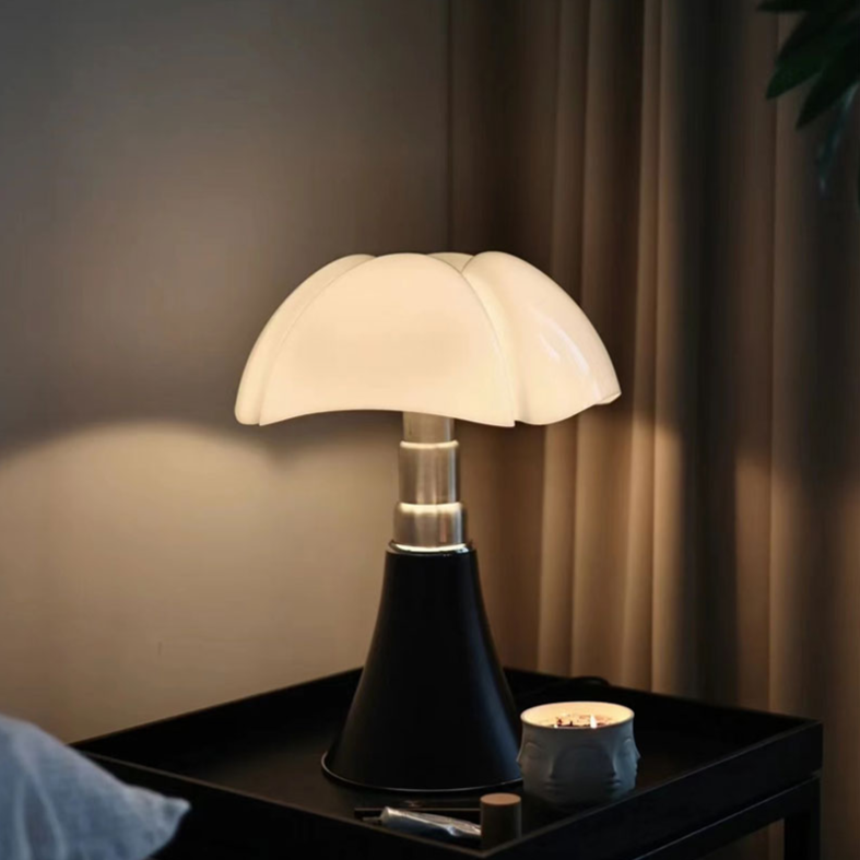 Vintage LED Designer Table Lamp – Retro-Inspired Elegance with Modern LED Light