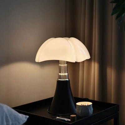 Vintage LED Designer Table Lamp – Timeless Elegance with Modern Illumination